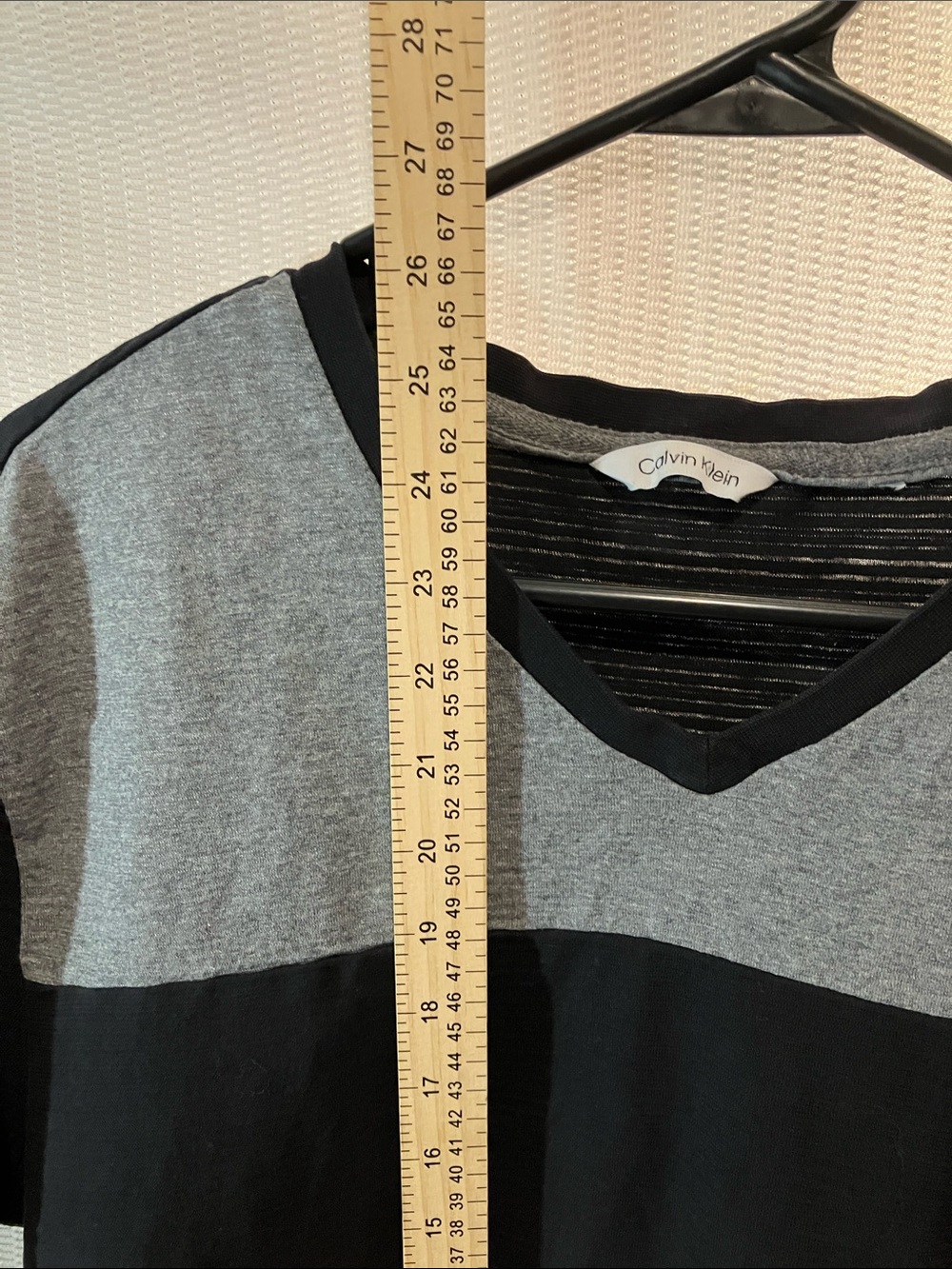 Calvin Klein Men’s Two-Tone V-Neck Tee - Black & Gray - Picture 6 of 9